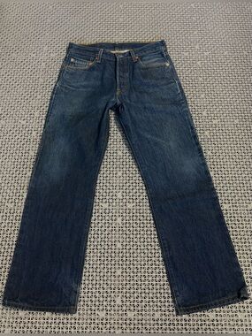 Vintage Y2K Levi's 501 Straight Leg Button Fly Dark Wash Blue Jeans